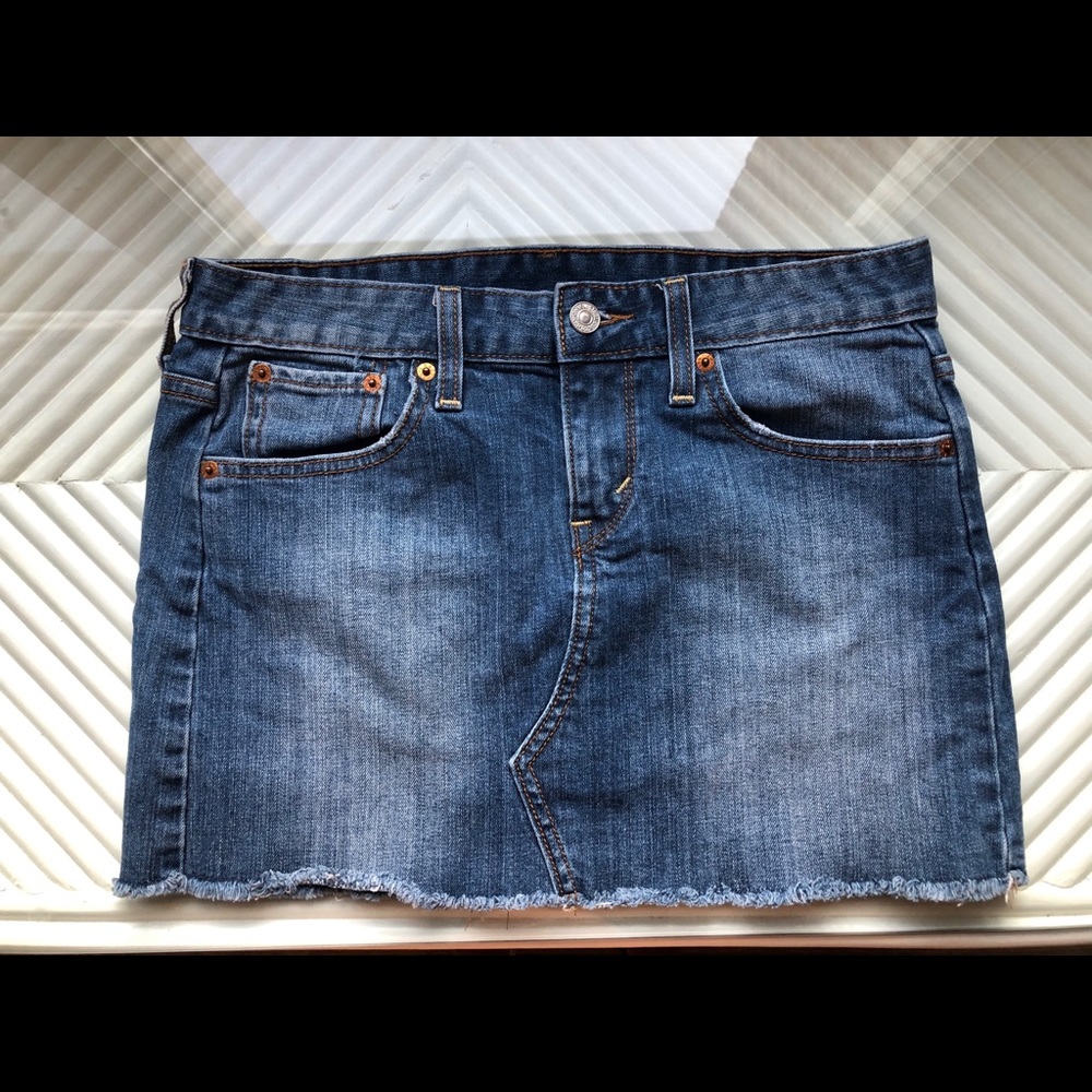 Vintage Levi’s jean skirt